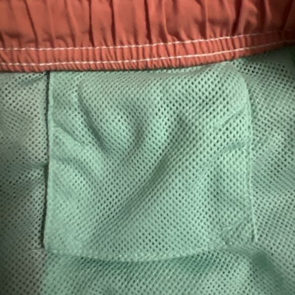 Tommy Bahama Relax Pineapple Mesh Swim Shorts Size L Pink Floral Hawaiian Casual - Picture 9 of 9